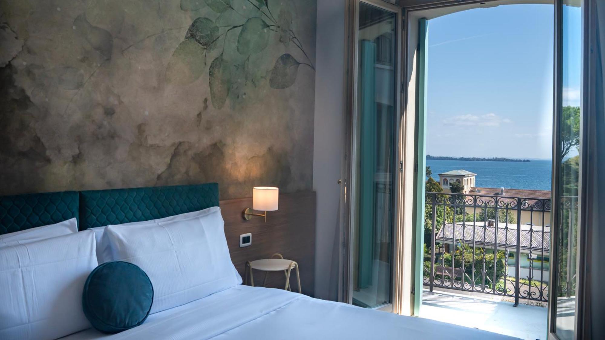 Gardone Palace Hotel Gardone Riviera Exterior photo